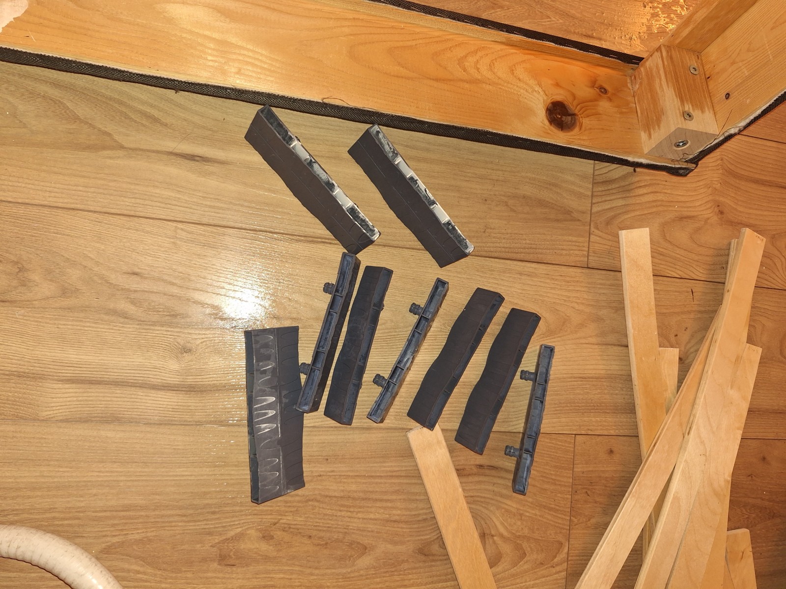 Assainissement vapeur sèche punaises de lit sur matelas encapsulé et literie dans T2 infesté quartier Saint-Barnabé Marseille 12ᵉ.